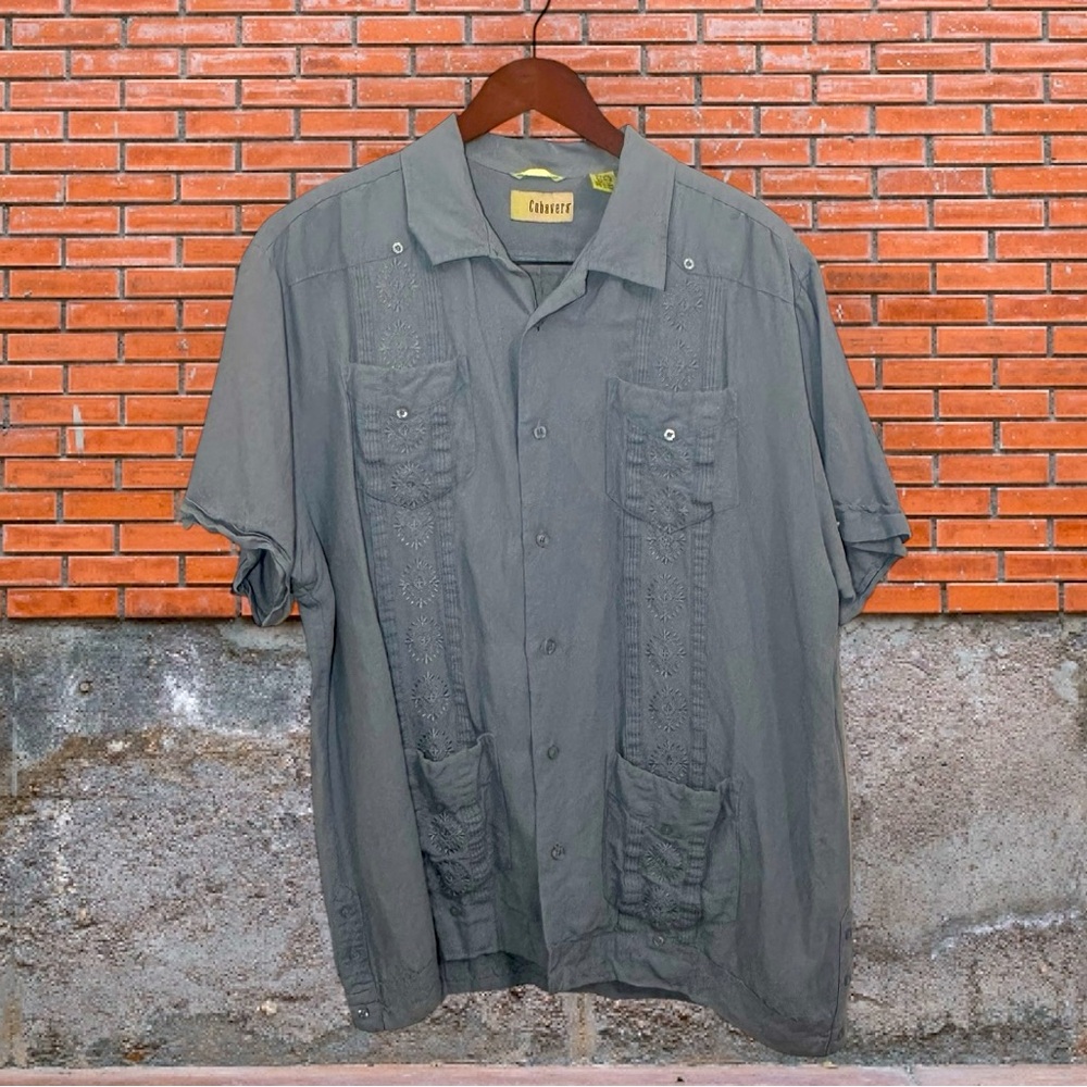 Light Blue Embroidered 4-Pocket Cubavera Guyabera Shirt- Size Large